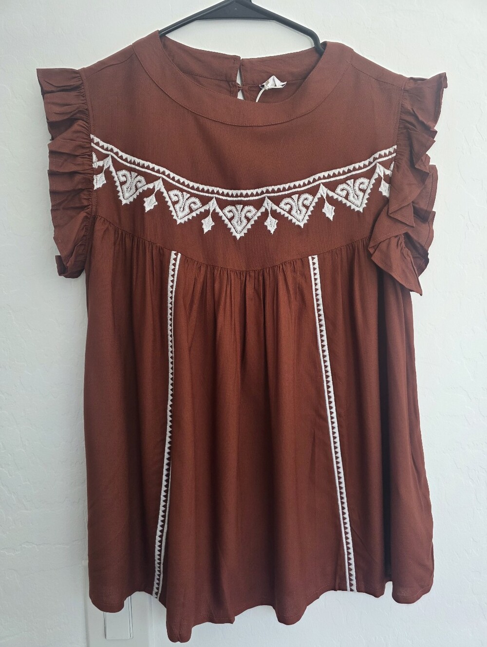 Lascana NWT Rust and White  beautiful embroidered Blouse